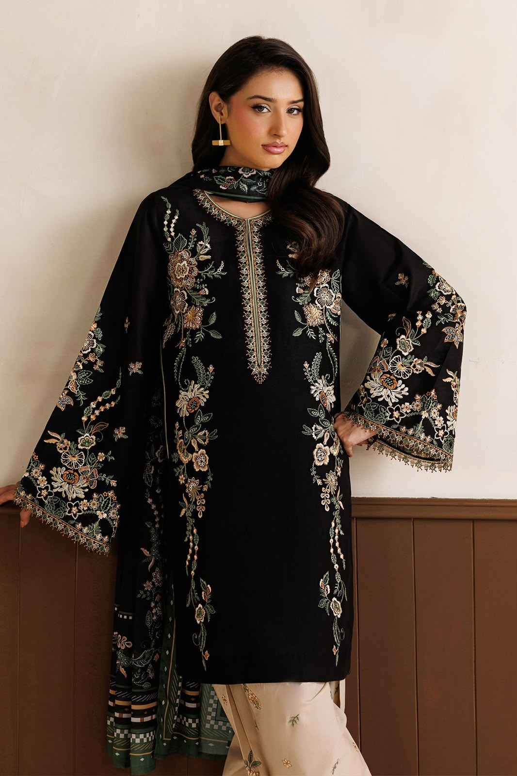 Baroque 3 Pc Emb Dhanak Article
