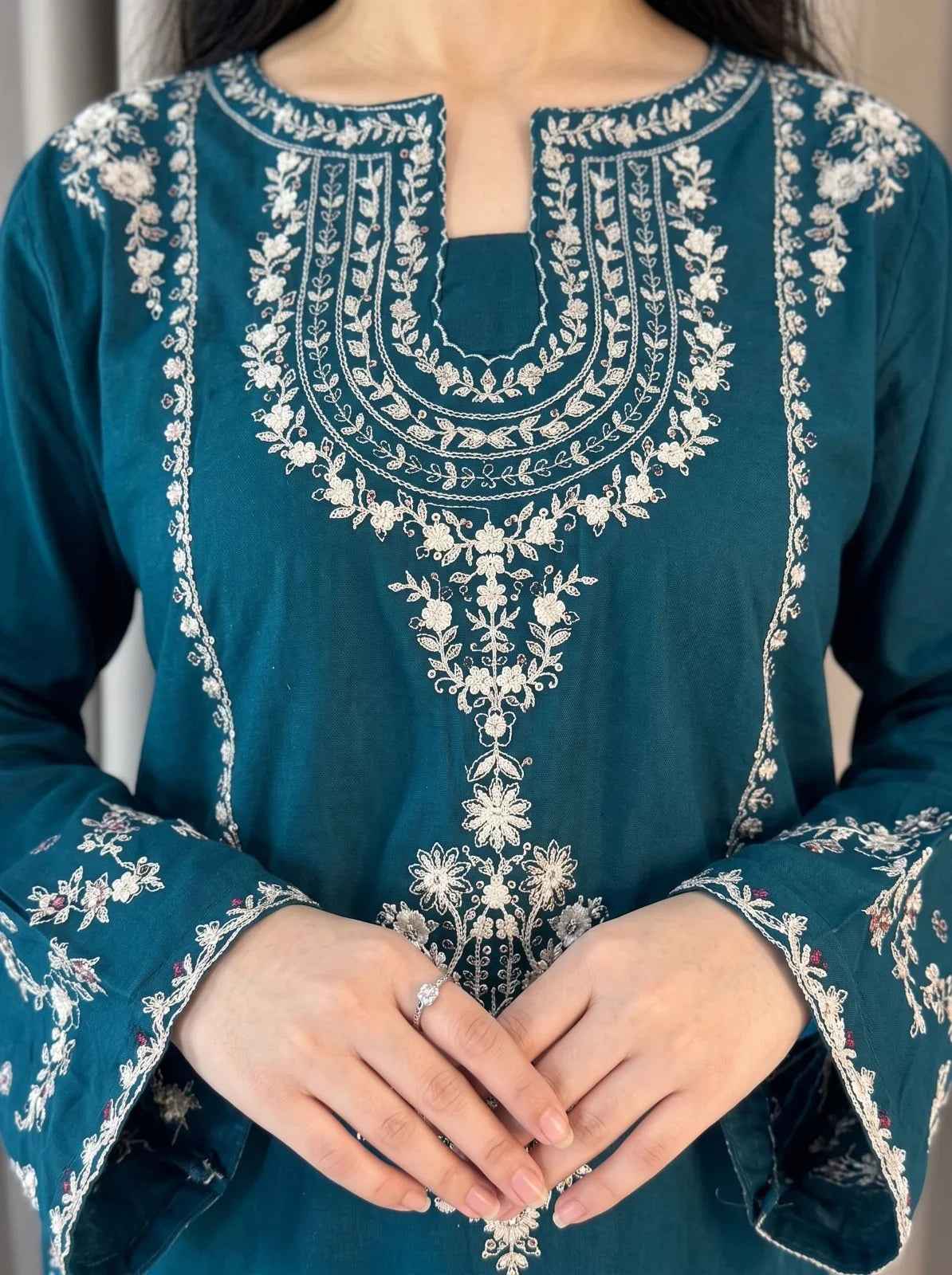URGE 2 PC Emb Silk