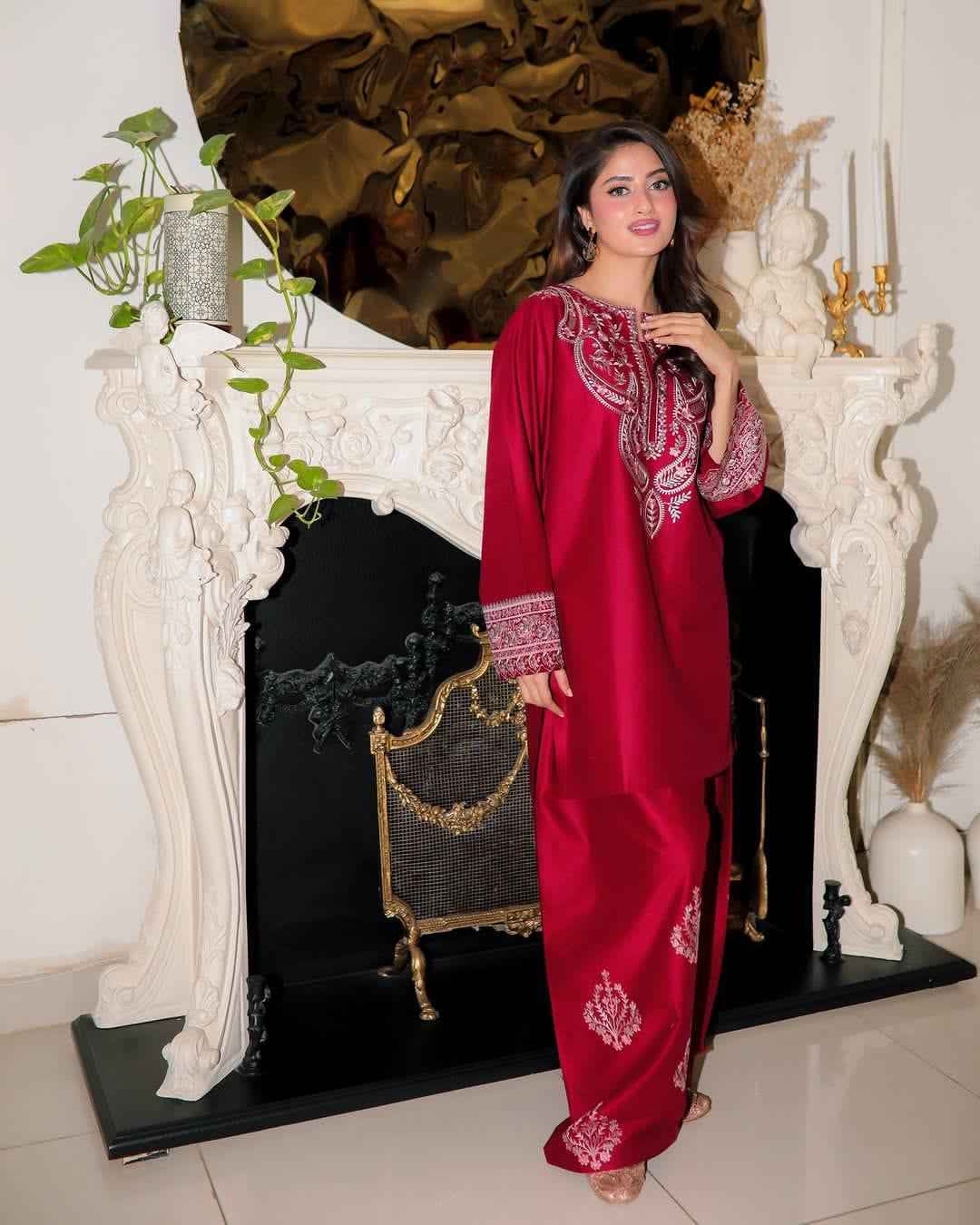 URGE 2 Pc Emb Silk